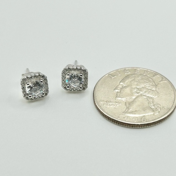 Stirling Silver Stud Earrings Moissanite Zircon-New - Picture 3 of 6